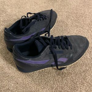 Reebok Sneakers - Size 9